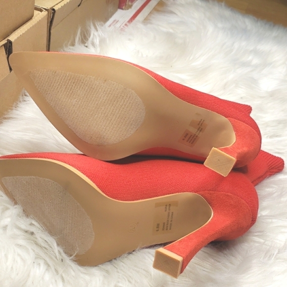 Fashion Nova She's A Catch Booties Red 6.5M NEW Sock - Picture 8 of 9